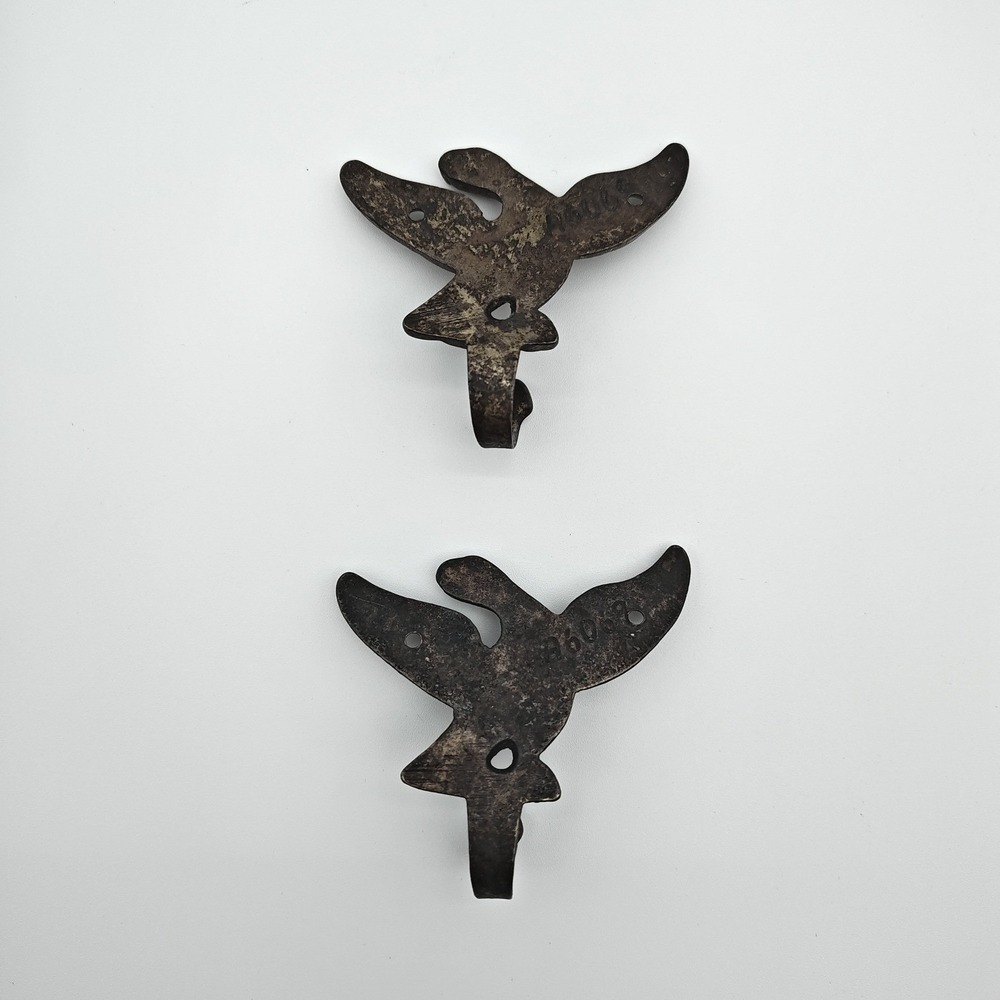Vintage Brass Eagle Wall Hooks Pair Amerock A6069 Patriotic Coat Hat Hooks - Picture 3 of 6